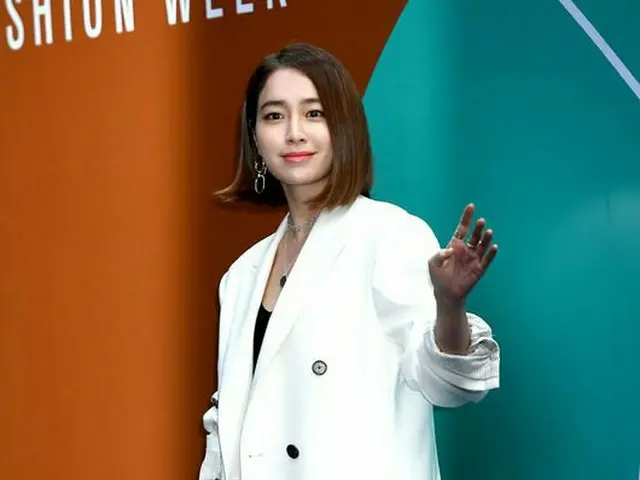 Actress Lee Min Jion, Seoul · Dongdaemun DDP attended ”2018 F / W SEOUL FASHIONWEEK” YCH show.