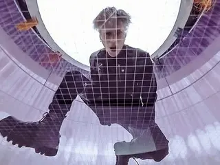 SHINee and SuperM TAEMIN, the new song MV's “name scene” is Hot Topic. .  ● The 