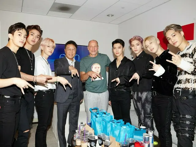 [D Official sm] SuperM with producer SOOMAN LEE and WoodyHarrelson atTheEllenShow! 🖤 #SuperM #WeAre