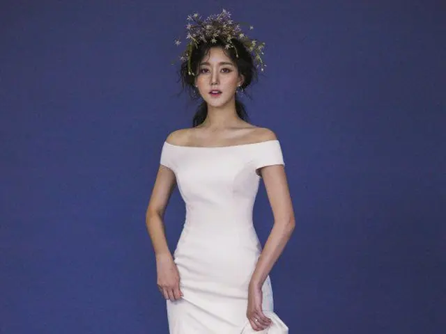 RAINBOW graduated SEUNG A, released pictures. Magazine ”to BRIDE Wedding”.