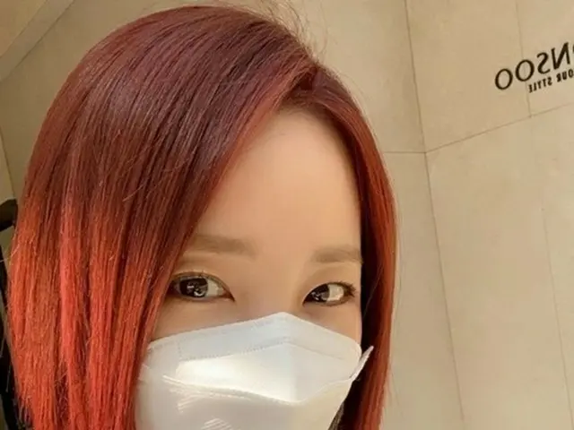 Dara (2NE1), red-haired bob hair and Imechen. .. ..