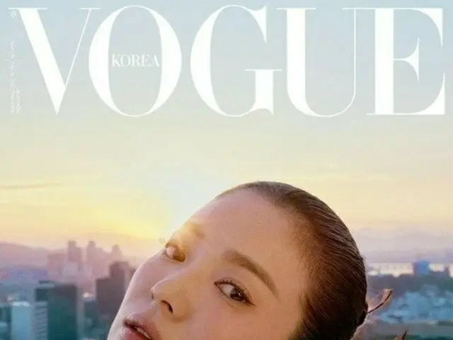 Actress Song Hye Kyo, released pictures. VOGUE KOREA. .. ..