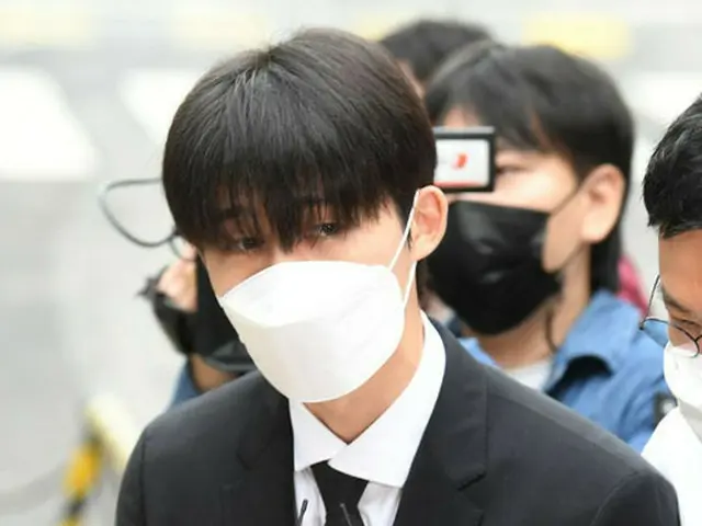 ”IKON” former member _B.I, who is suspected of violating the drug managementlaw, is sentenced to 3 y