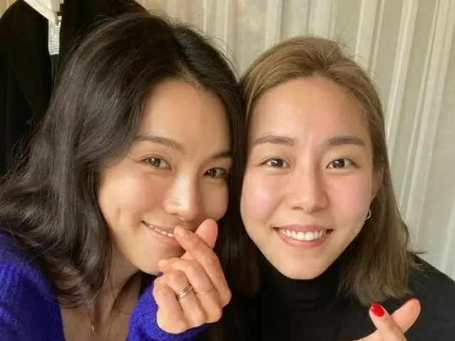 Published photos with Kahi and Yui. AFTERSCHOOL's senior and junior. .. ..