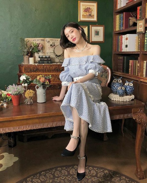 "Dae Jang Geum" villain actress's daughter Lee Yu Bi looks lovely like a Disney princess