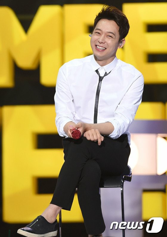 Park Yoochun (former JYJ) to hold a concert in Thailand in November = Controversy erupts about holding a concert during Covid-19.