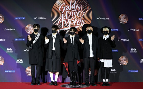 BTS, "Golden Disc Award" second day fashion is trending.