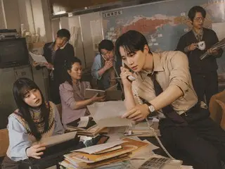 JUNHO (2PM) & Kim MinHa, people who blossomed amidst the crisis... "Taepung Trading Co." group poster unveiled