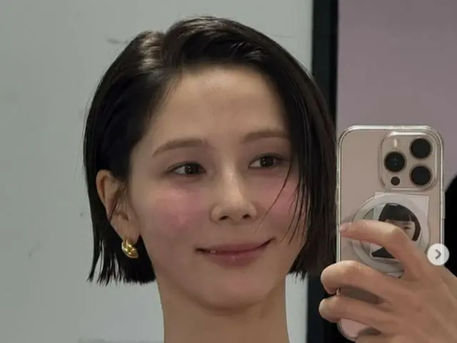 Kim Nayeon reveals her smile after remarrying MY Q
