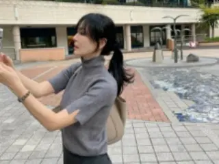 Actress Kim Seoyeong: Is she too slim and her clothes are too baggy? ...She shows off her sophisticated urban beauty
