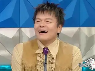 "Minister-level" JY Park, JYP's old building was home to Rain (Bi) and Wonder Girls, while the new building is home to TWICE and Stray Kids.
 Kids" = mentioned in "Radio Star"