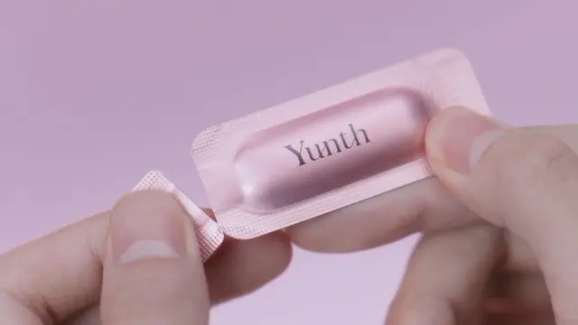 「BTS」V、日本初単独CM出演！Yunth新CM「君の肌に」篇公開…「僕と一緒にYunthしよ!」インタビュー&メイキングも解禁5