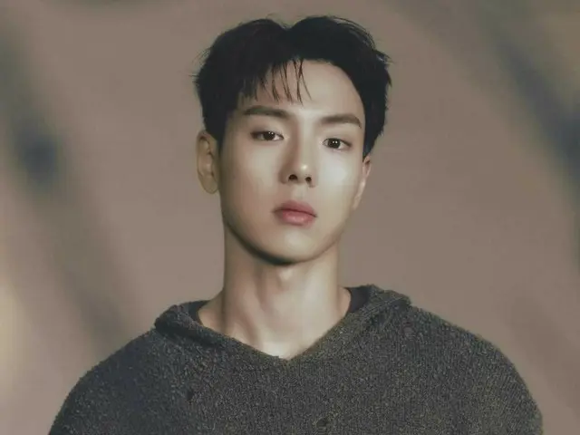 MONSTA X's SHOWNU and MINHYUK release concept photos for their first US song in four years, "Baby Blue"