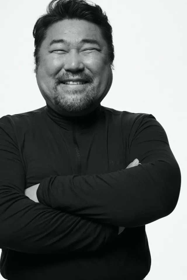 俳優コ・チャンソクがJTBC土日ドラマ「ソウルの家から大企業に通うキム部長の物語」に特別出演する。