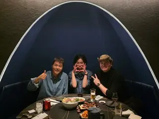 Jun Hyun Moo attends the wedding with Lee Jang Woo and Cho Hye Won, "This is the first time we've hosted a wedding ceremony, and it's the first step in our lives"... A wave of marriage blessings