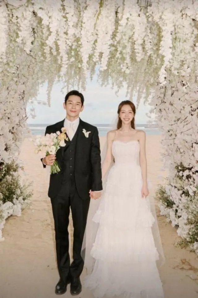 俳優オン・ジュワン＆ミナ（Girl's Day）、極秘のバリ島結婚式写真を公開