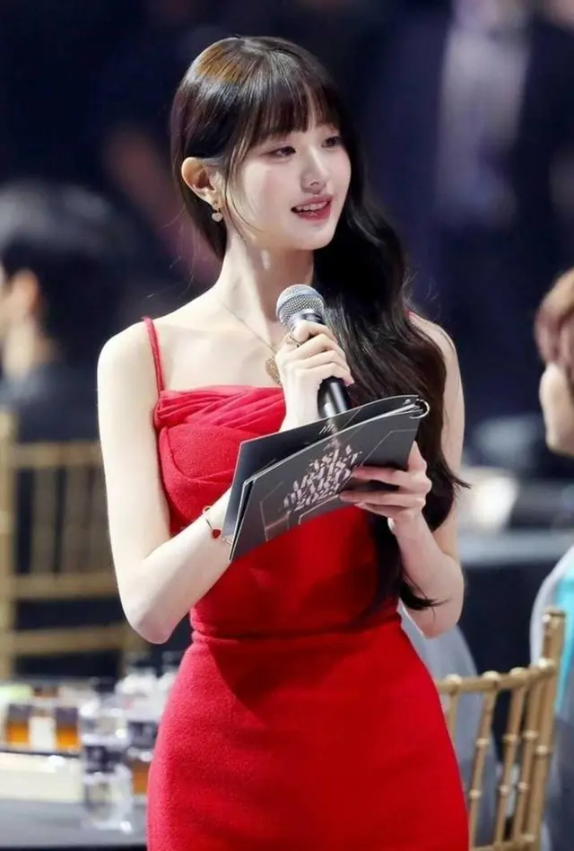 「IVE」チャン・ウォニョン、今日（6日）10周年「AAA」で輝く！5年連続MCで記念コーナーも登場