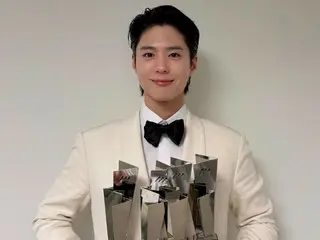 Actor Park Bo-Gum wins five awards at "AAA 2025": "I'm happy to be able to deliver a warm message"