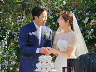 “The first married person in the group” “Girl’s Day” Seo Jin and actor Lee Dong Hwa have a movie-like outdoor wedding... Yura and Mina also celebrate