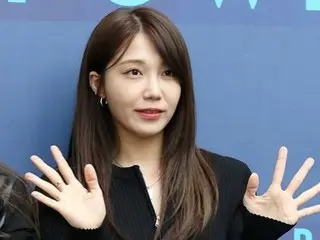 A female stalker in her 50s who chased “Apink” Jung Eun-ji on a motorcycle and sent her more than 500 emails received a suspended prison sentence… She appealed the sentence.
