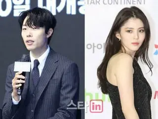 Actor Ryu Jun Yeol comments on relationship rumors with actress Han Seo Hee, "It is true that he is staying in Hawaii.''