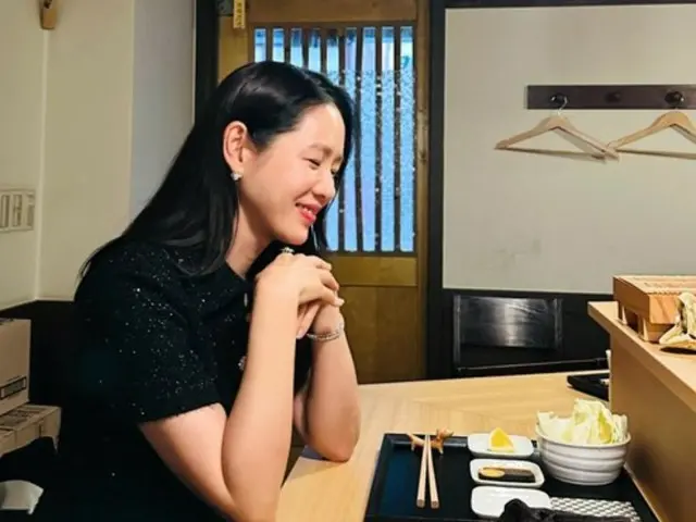 "Could this be a scene from Japan?" Actress Song Yejian smiles like a goddess in front of a delicious meal... why is she so adorable?