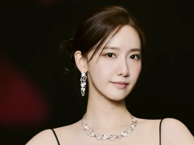 Yoona (SNSD) lights up the red carpet in Cannes... her global activities draw attention