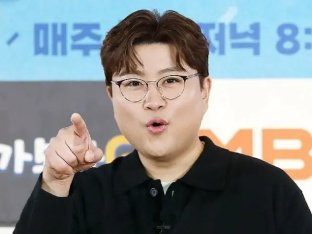 Singer Kim Ho Joong went ahead with his concert in Changwon today (18th) despite a hit-and-run accident... What will he say to his fans?