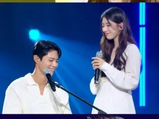 Park BoGum & Suzy (former Miss A), "Hot Topic couple selfie?", they took one each whenever they met
