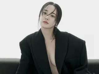 Juyeon (AFTERSCHOOL), bare skin with jacket... "unprecedented progress" with exposed chest
