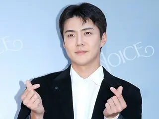 [Photo] "EXO" Sehun participates in a fashion brand's pop store opening event... Greeting with a double finger heart