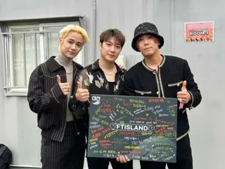 FTISLAND's Lee HONG-KI expresses his excitement at participating in the rock festival... "It's been a while since I had fun" (with video)