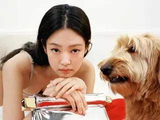 "BLACKPINK" JENNIE takes a gravure photo shoot with dogs...The cute combination makes you feel warm