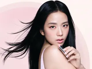 "BLACKPINK" Jisoo looks great with Dior Lip Glow... the perfect pink goddess (video included)