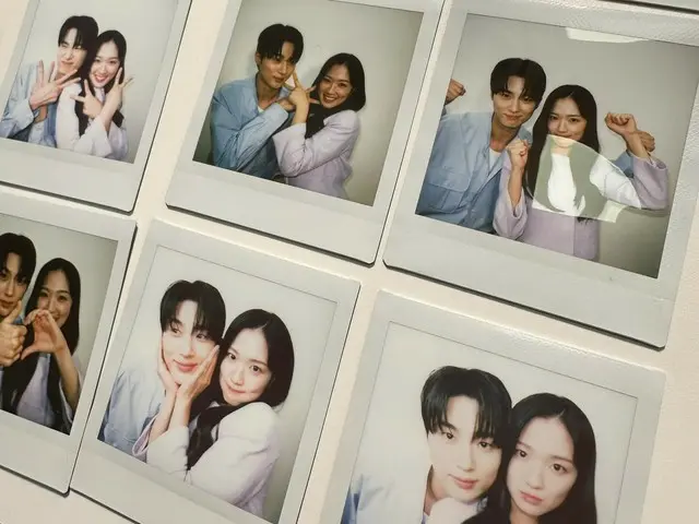 Actress Kim Hye Yoon releases Polaroid photo of her and "Sungjae" Byeon WooSeok... Fans rejoice at the thrilling shot