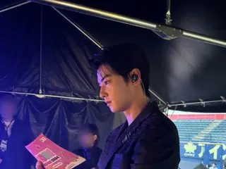 ASTRO's Cha EUN WOO, serious on stage... Kcon Japan behind-the-scenes revealed