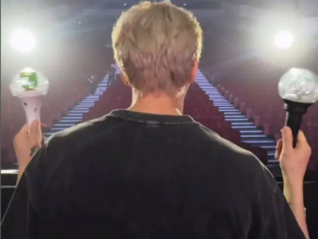 Jaejung, a wide and muscular back... Expressing excitement before Taipei concert (video included)