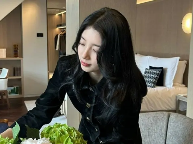 Suzy, personal color is Paris... From any angle, she is the nation's first love