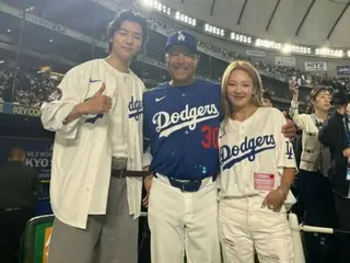 CNBLUE's KANG MINHEE and Girls' Generation's Hyo Yeon, who were photographed with in America?