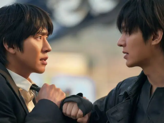 "From the Point of View of an Omniscient Reader," starring Ahn Hyo-Seop and Lee Min-Ho, attracts 420,000 viewers over the weekend... No. 1 in the Korean box office for five consecutive days