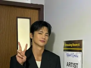 Seo In Guk's closing speech at the end of his Thailand concert...expressing emotion with a variety of expressions