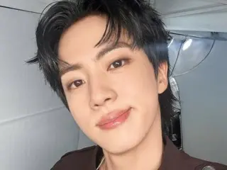 "BTS" JIN greets with a refreshing smile after Tampa concert... "An unforgettable moment, happy to be with ARMY"