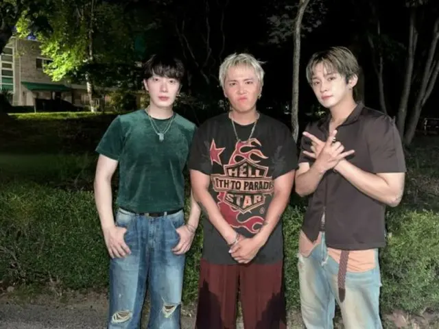 FTISLAND and JUMF appeared...blowing away the hot summer