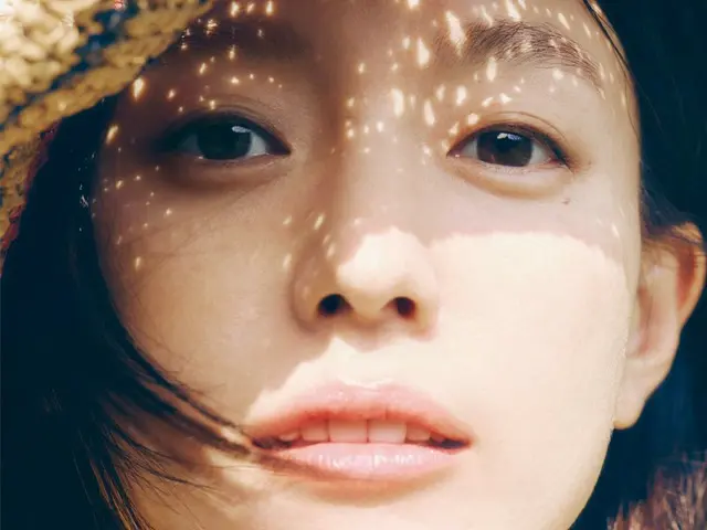 Actress Han Hyo Ju releases pictorial and interview... Talks about her year-long stay in Tokyo for the Netflix series "Anonymous Lovers"