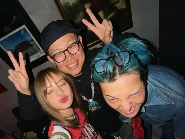 G-DRAGON (BIGBANG) and BLACKPINK's Lisa release a photo of themselves with Japanese designer VERDY