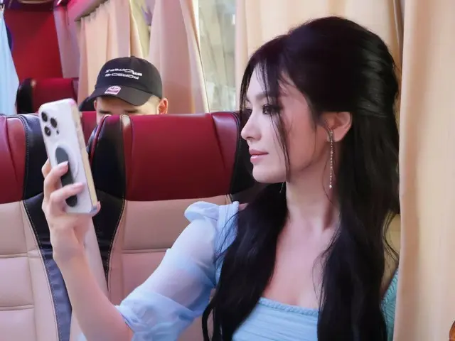 Actress Song Hye Kyo, the face of Netflix... Behind-the-scenes footage from her special appearance in "I Wish Upon a Magic Lamp" revealed