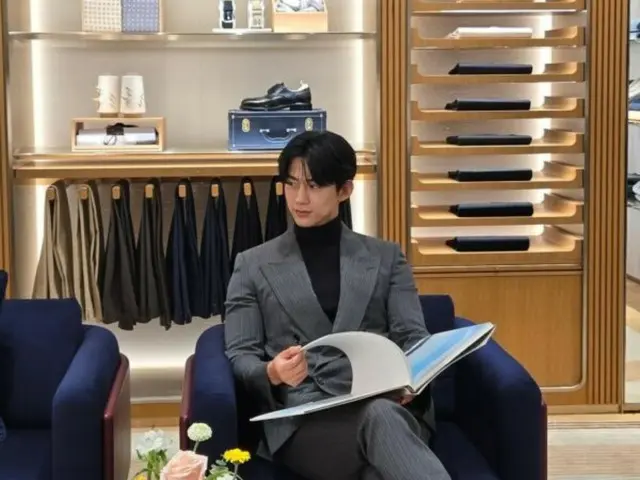 2PM's Taecyeon reveals his dandy suit style... He rocks high-end brands