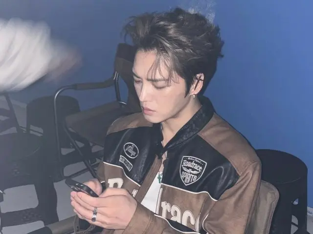 Is Jaejung really 39? His intense charisma and sexy gaze make him a "visual" who shines in the middle of the night