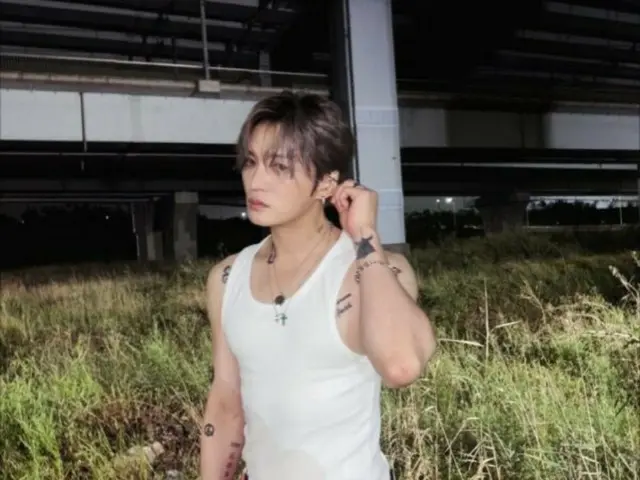 Jaejung, muscular tank top style... "Rhapsody" behind the scenes (video included)