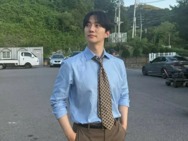 2PM's Lee Junho appears in the "Daepung Trading Company" broadcast teaser with his refreshing visuals... "Daepung Trading Company to the world, to the future!"